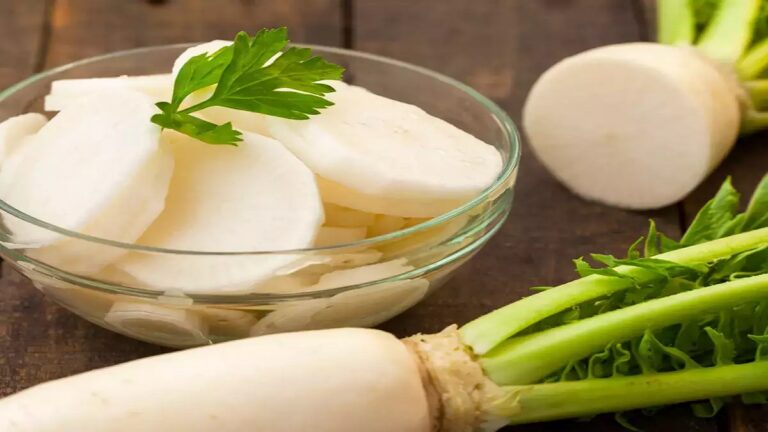 Eating radish at the right time will not cause gas, know which people should avoid it?