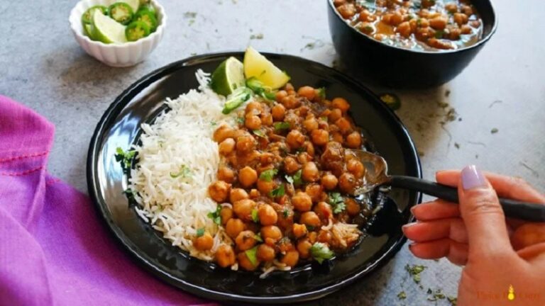 How Punjabi Chole is made, it will be fun to eat with rice