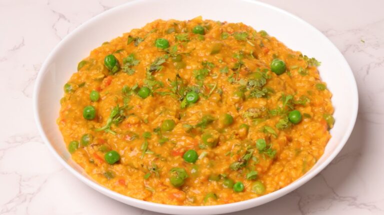 Start your day with Masala Oats, taste it and you will say WOW! Prepare quickly like this