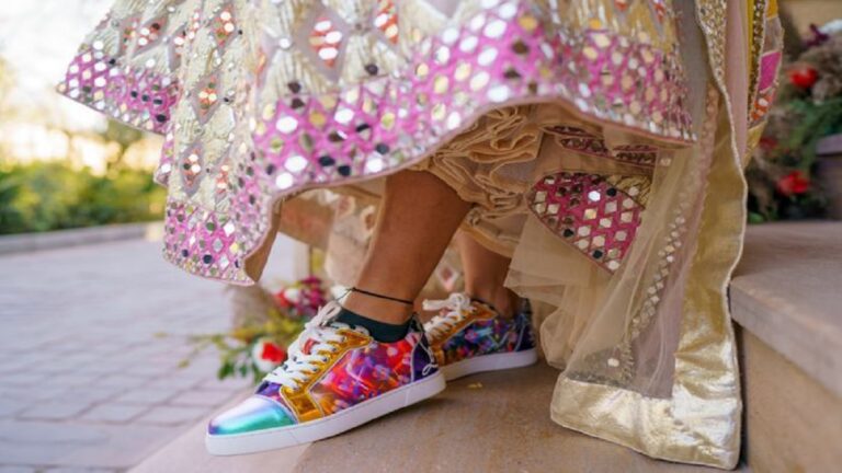 This time wear such shoes with lehenga, look stylish and stay comfortable