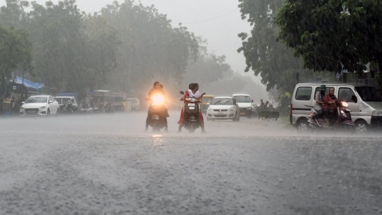 Chance of rain in Gujarat know how the weather will be