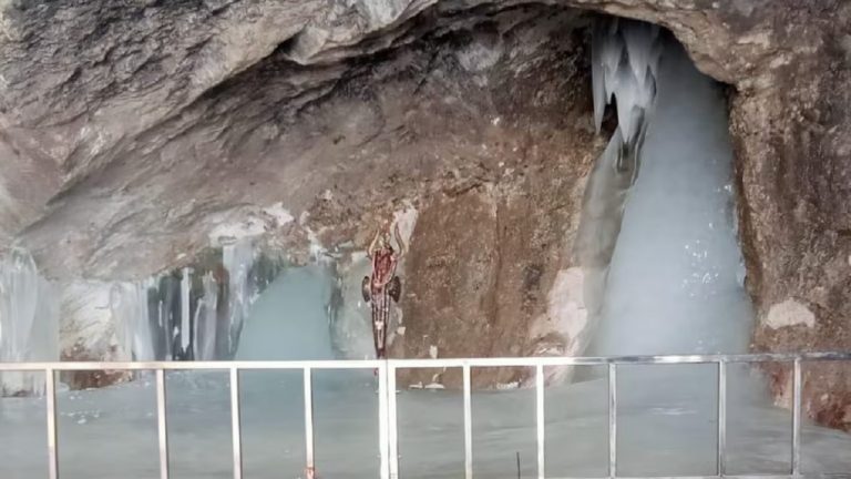 First picture of Baba Barfani surfaced, Amarnath Yatra will start from this date