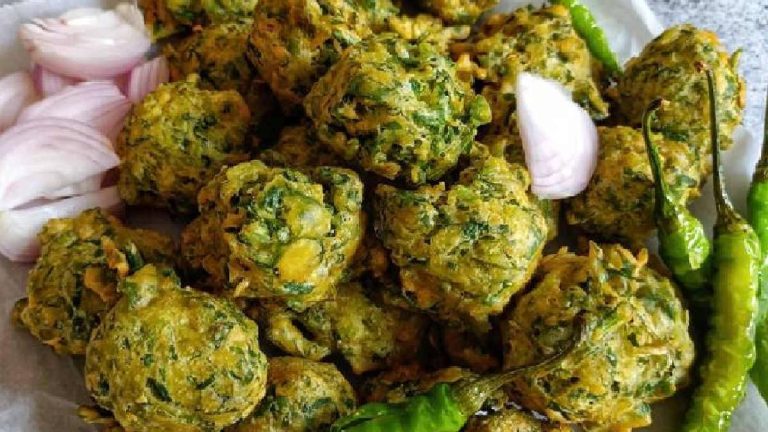 If you are fond of eating fenugreek bhajiya, then make fenugreek bhajiya in the evening, know this recipe.