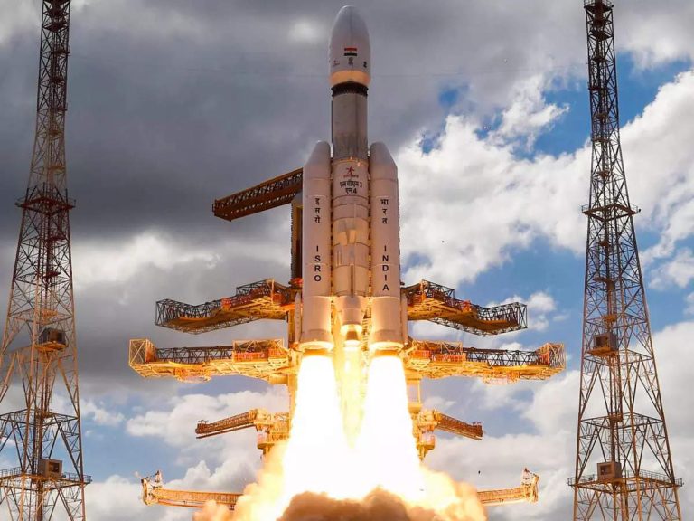 International News: Pakistan remembered India, why did it start praising Chandrayaan-3?