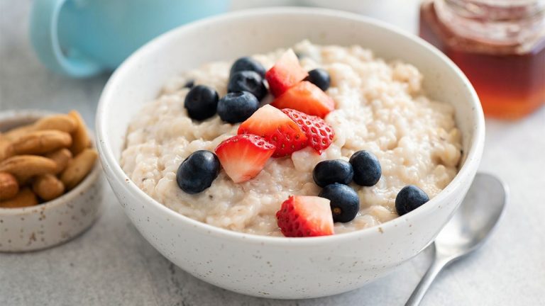 Oats are the best option for breakfast with many benefits